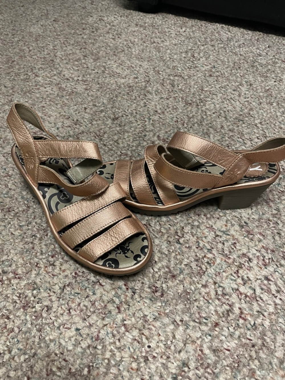 Fly London Metallic Rose Gold Strappy Low Block Heel Sandals NWT